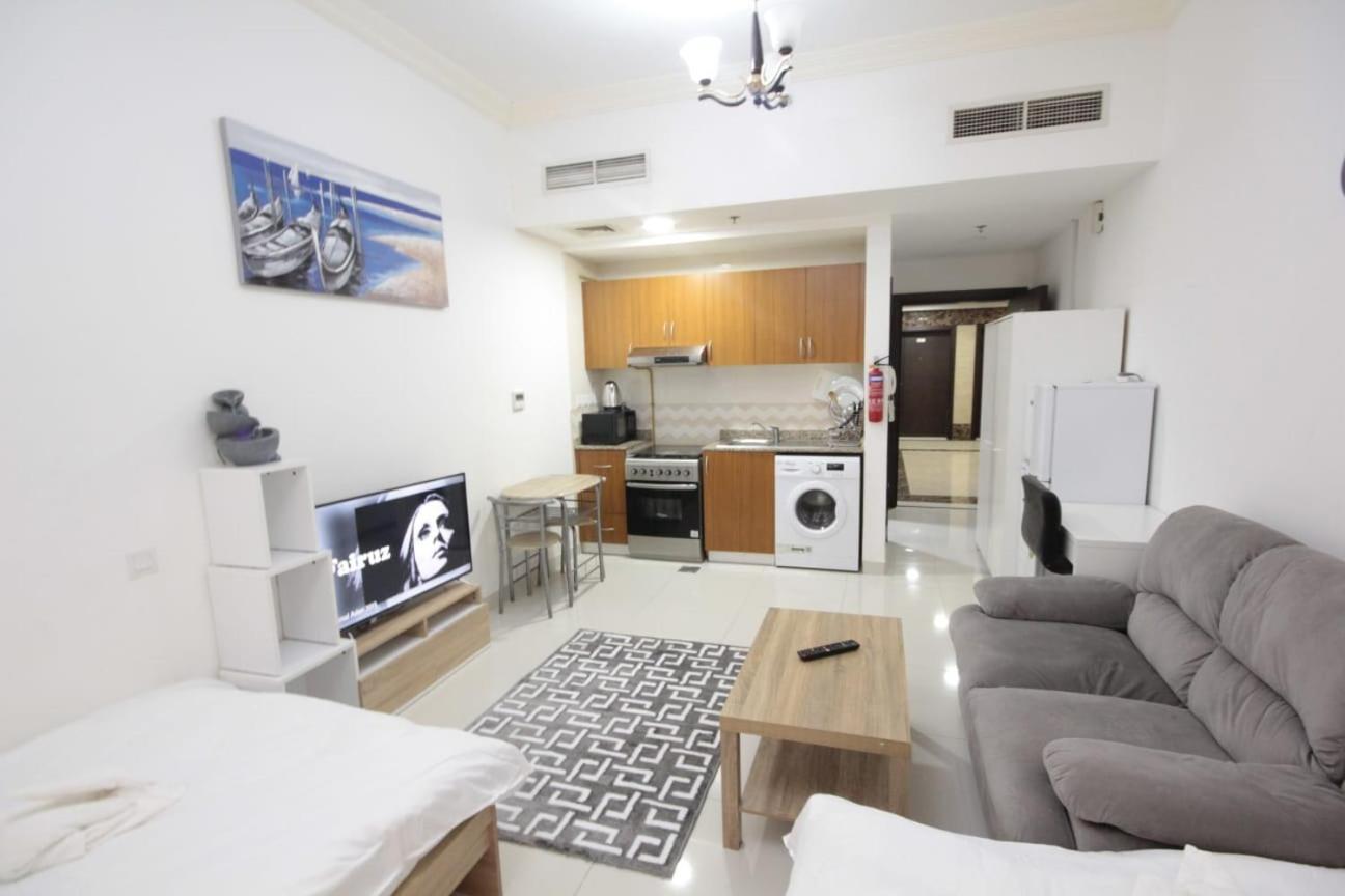 Al Fahad 2 Small Rooms For Men Tecom Dubai Exterior photo