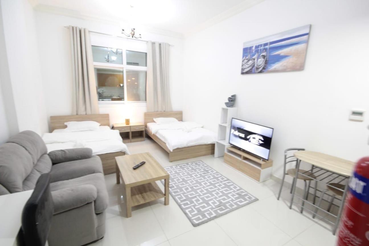 Al Fahad 2 Small Rooms For Men Tecom Dubai Exterior photo
